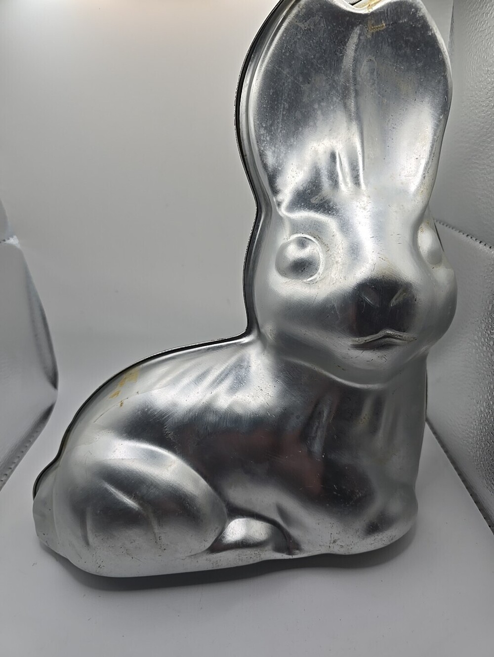 Vintage Wilton Easter Bunny 3D Stand-Up Cake Pan 1974 #502-2227 Used